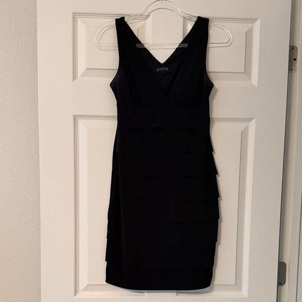 Black Tiered V-Neck Sheath Dress -
